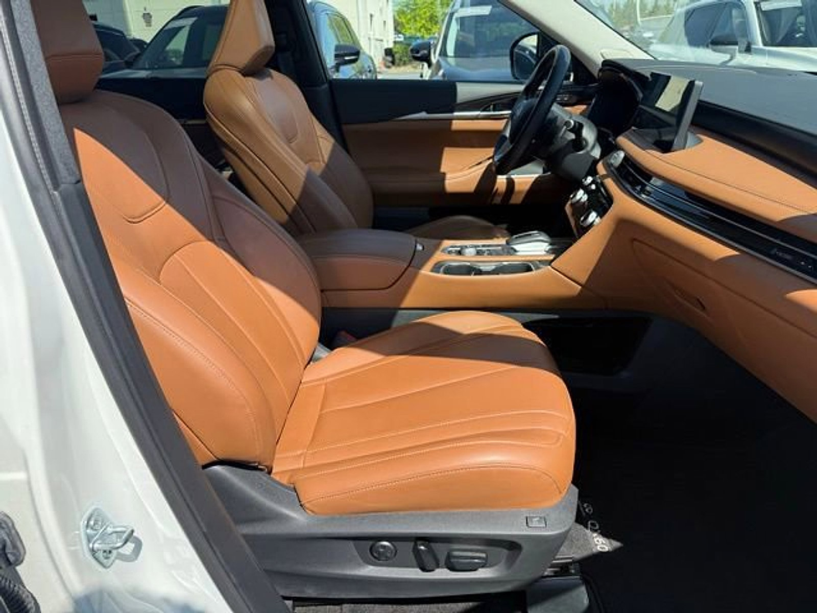 Certified 2025 INFINITI QX60 Sensory w/ Vision Package AWD/4WD image 28