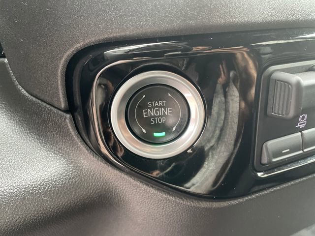 Used 2025 Chevrolet Silverado 1500 LT AWD/4WD image 35