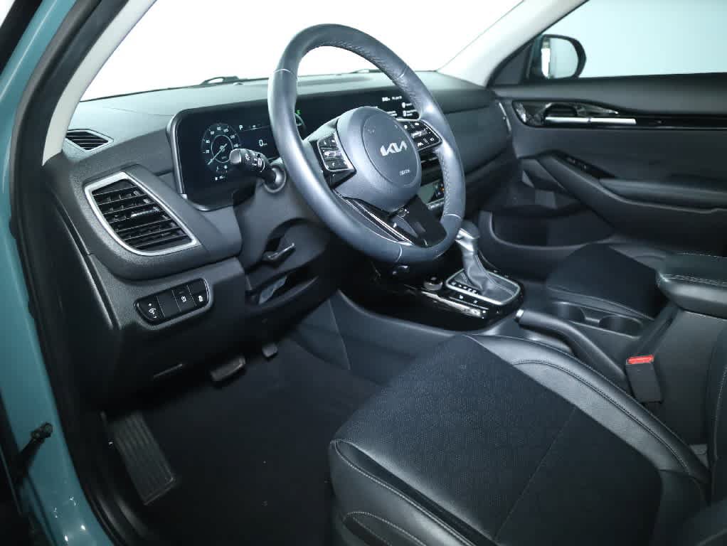 Used 2024 Kia Seltos EX AWD/4WD image 18