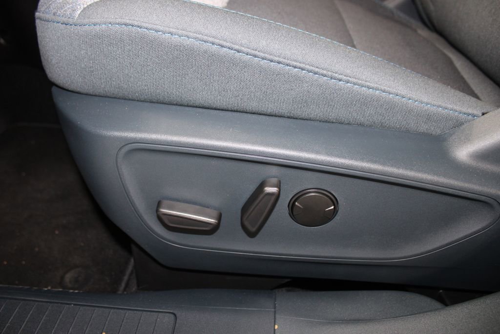 New 2025 Ford Maverick XLT image 13