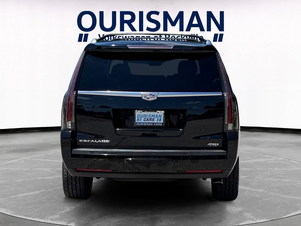 Used 2017 Cadillac Escalade Luxury AWD/4WD image 5