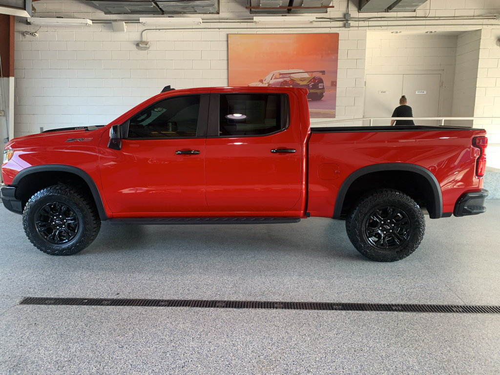 Used 2022 Chevrolet Silverado 1500 ZR2 w/ Technology Package AWD/4WD image 6