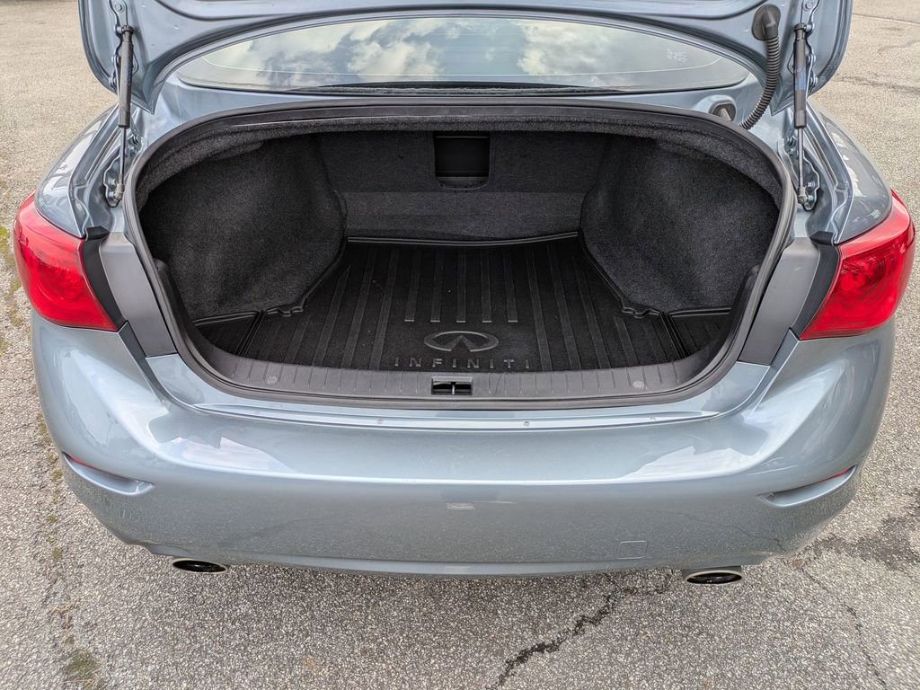 Used 2014 INFINITI Q50 2.0t w/ Moonroof Package image 6