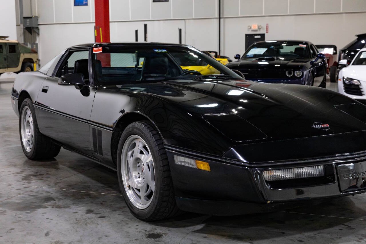 Used 1990 Chevrolet Corvette Coupe RWD image 37