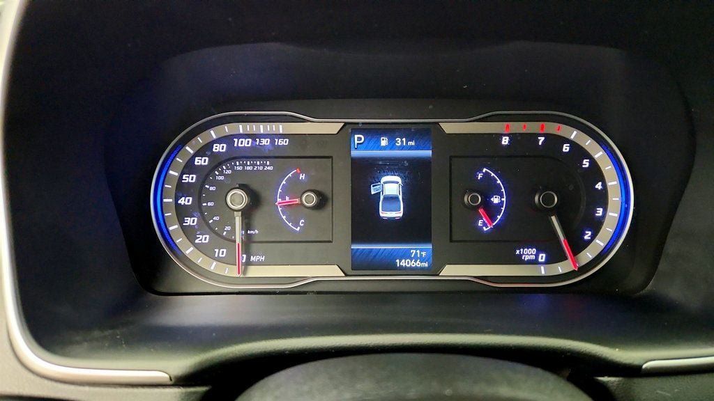 Used 2022 Hyundai Santa Cruz SEL w/ Cargo Package FWD image 14