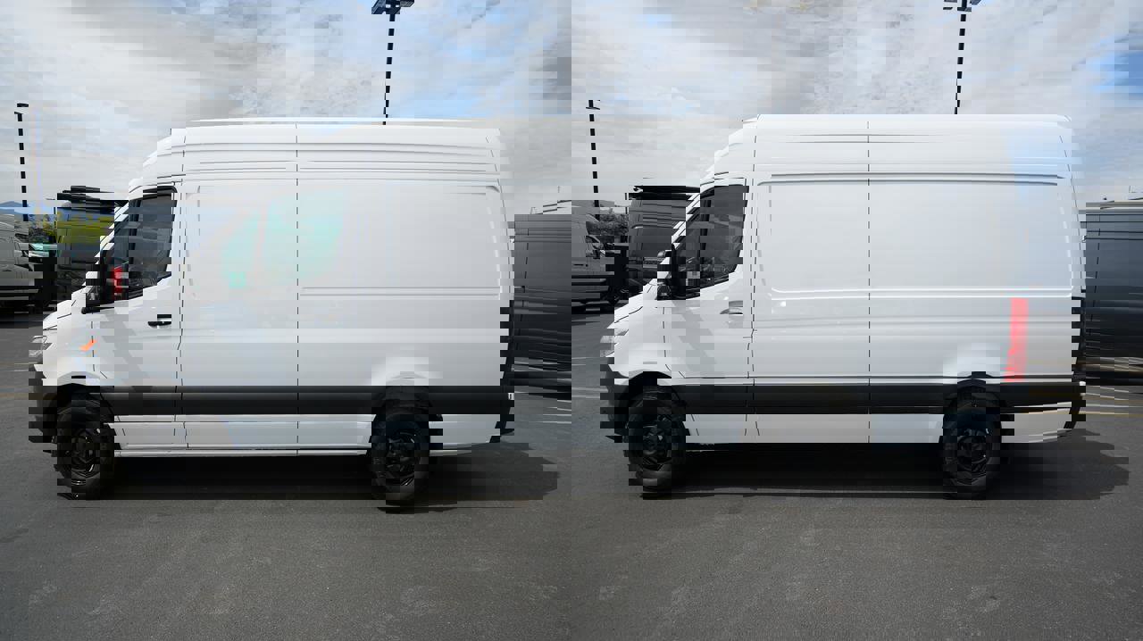New 2025 Mercedes-Benz Sprinter 2500 image 4