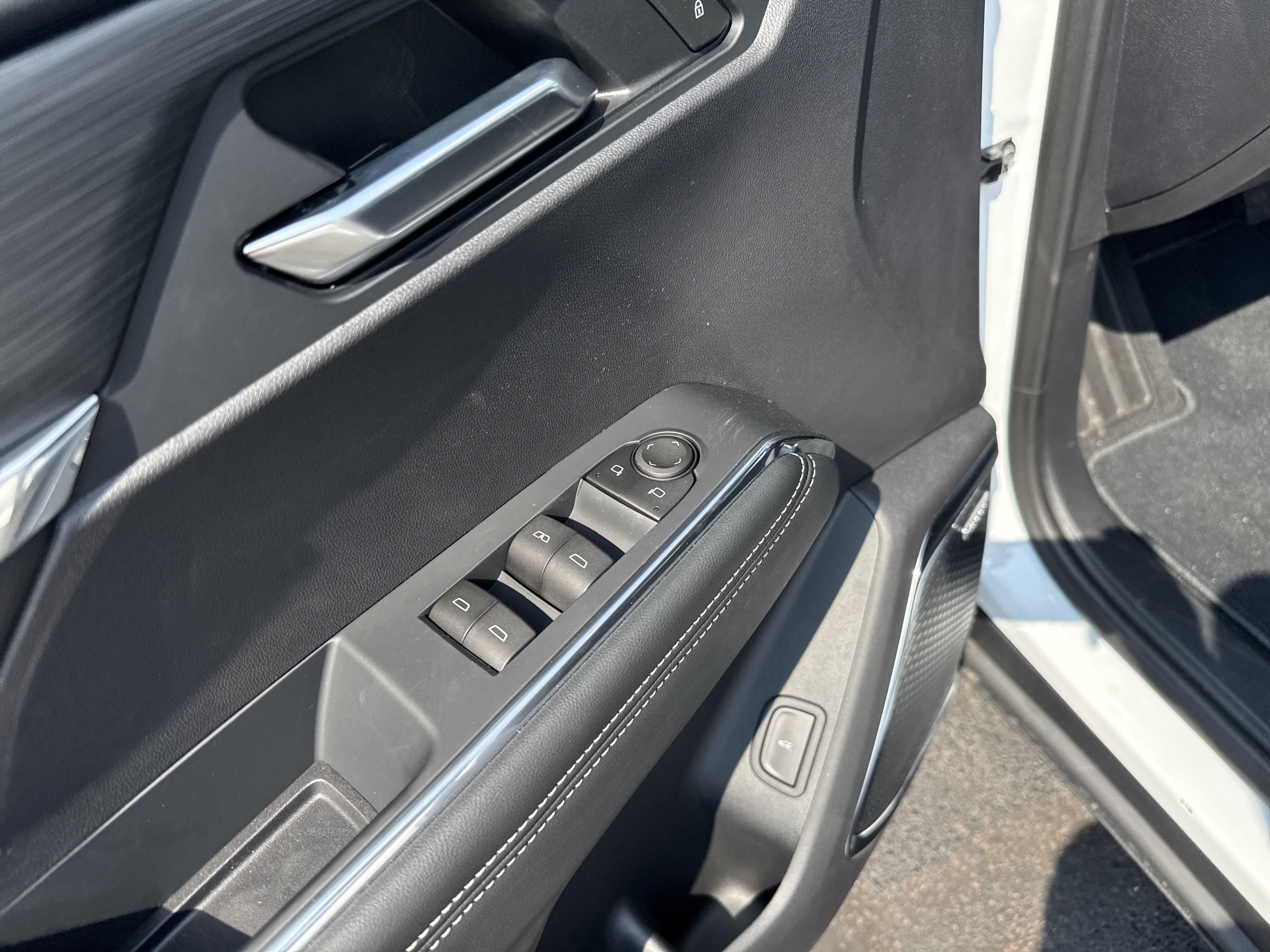 New 2025 GMC Acadia Elevation w/ Black Edition image 17