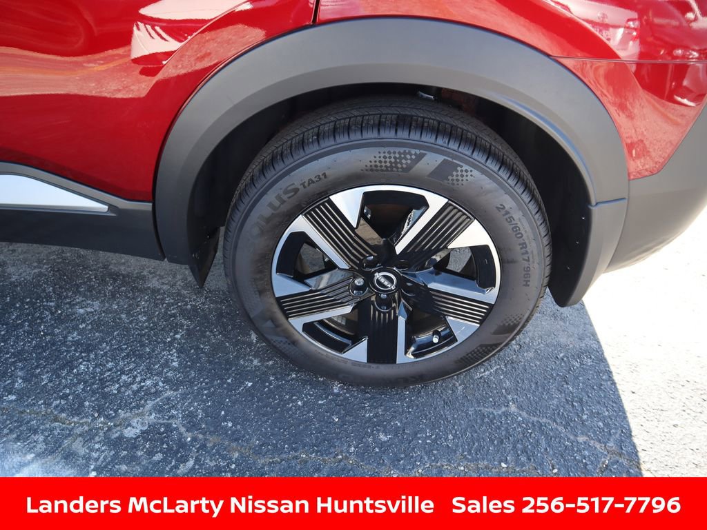 Used 2025 Nissan Kicks SV w/ Illumination Package image 12