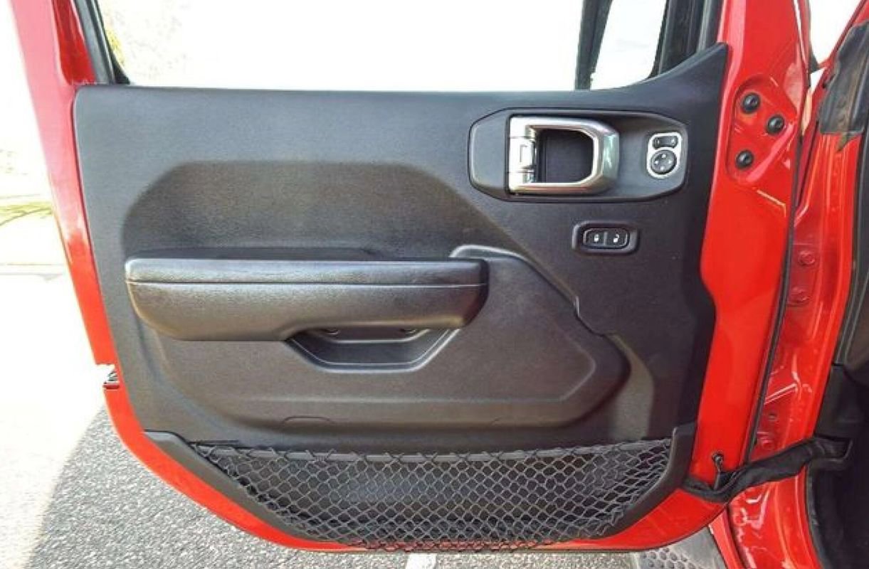 Used 2018 Jeep Wrangler Unlimited Sport S image 11