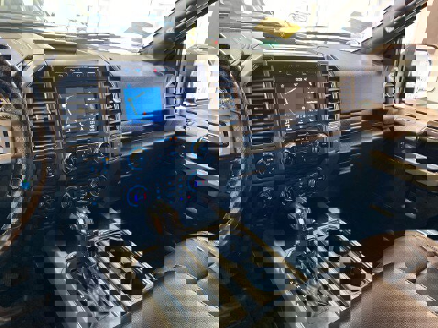 Used 2018 Ford F150 Raptor w/ Equipment Group 802A Luxury image 12