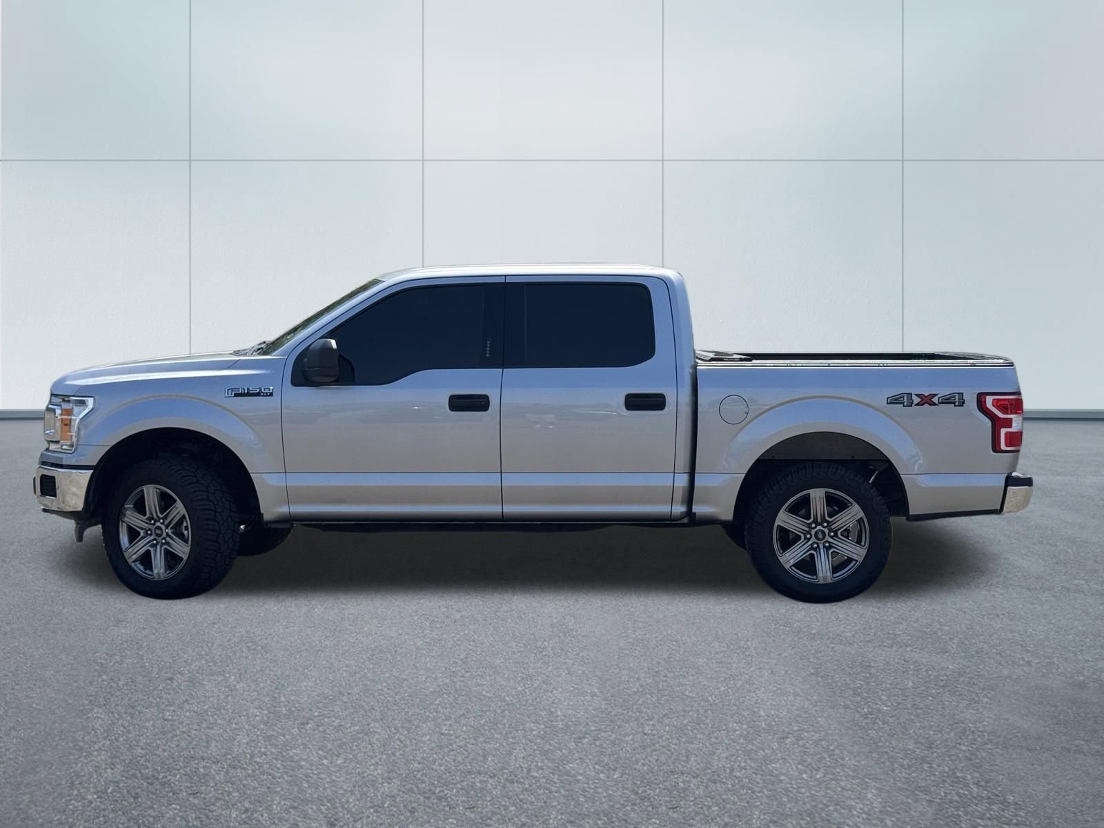 Used 2020 Ford F150 XLT w/ Equipment Group 301A Mid AWD/4WD image 9