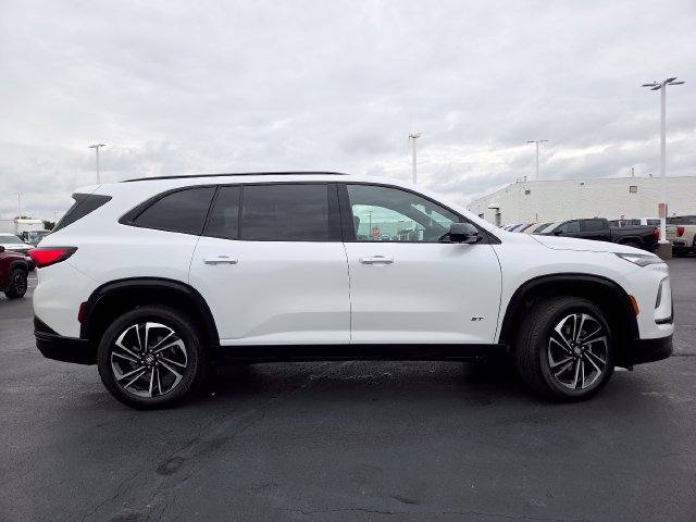 Used 2025 Buick Enclave Sport Touring w/ LPO, Floor Liner Package FWD image 19