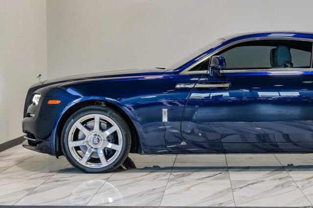 Used 2017 Rolls-Royce Wraith RWD image 16