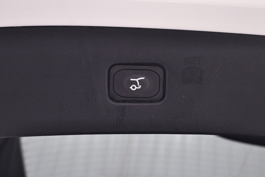 Certified 2023 Ford Edge ST-Line w/ Cargo Accessory Package image 42