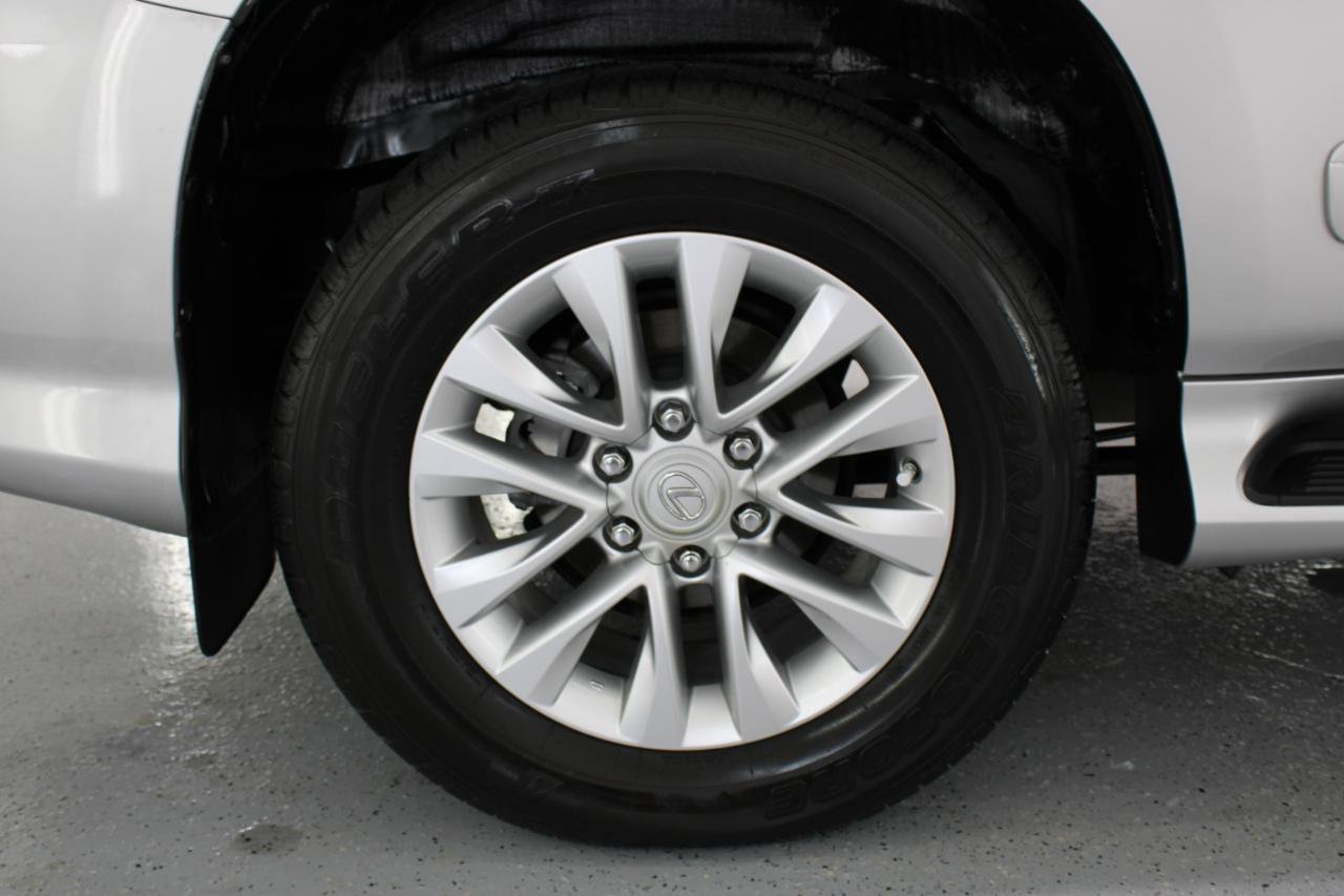 Used 2018 Lexus GX 460 Premium w/ Premium Package AWD/4WD image 89