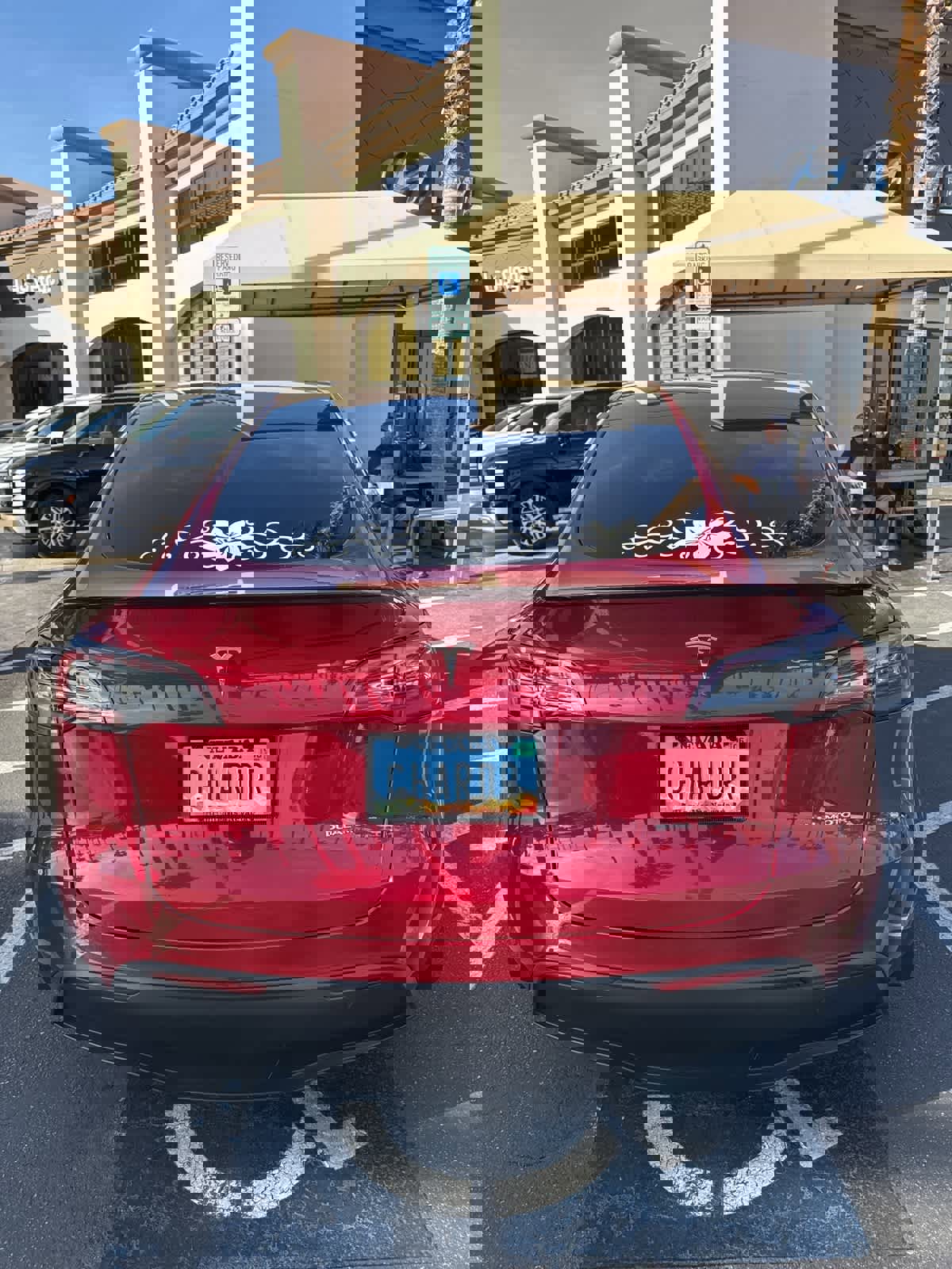 Used 2024 Tesla Model Y Long Range image 6