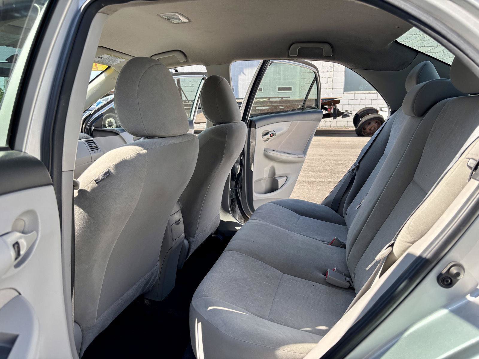 Used 2012 Toyota Corolla L FWD image 16