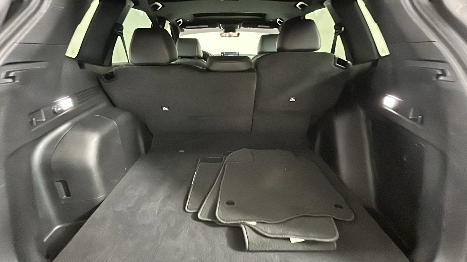 Used 2024 Honda CR-V Sport Touring image 31