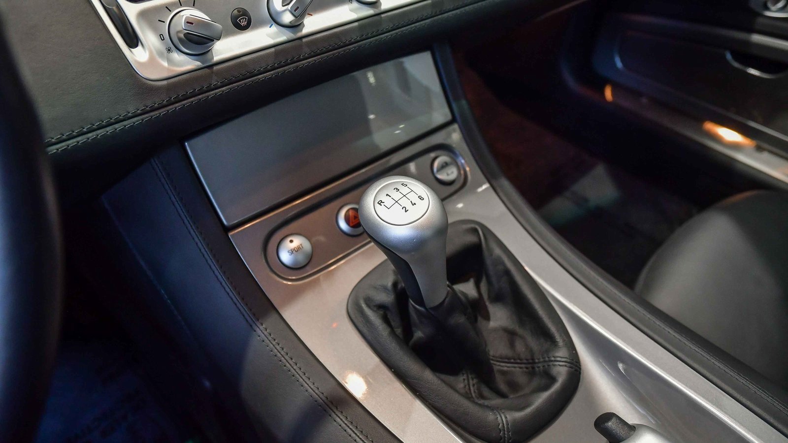 Used 2002 BMW Z8 image 34