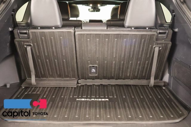 Certified 2026 Toyota Highlander XSE AWD/4WD image 27