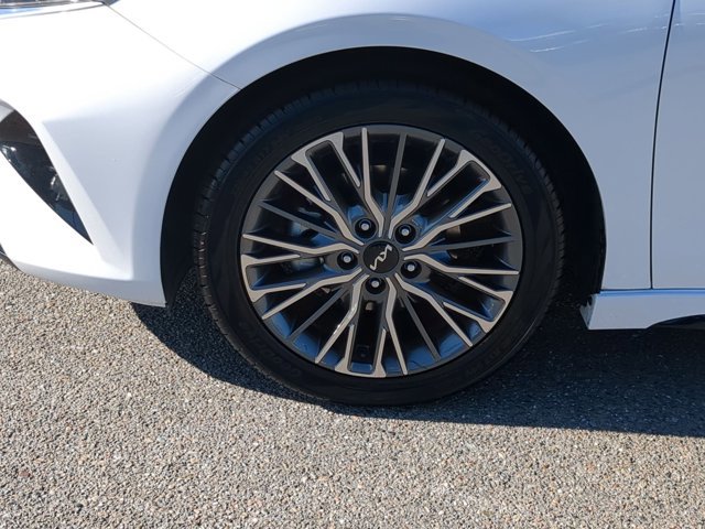 Used 2023 Kia Forte GT-Line w/ GT-Line Premium Package image 24