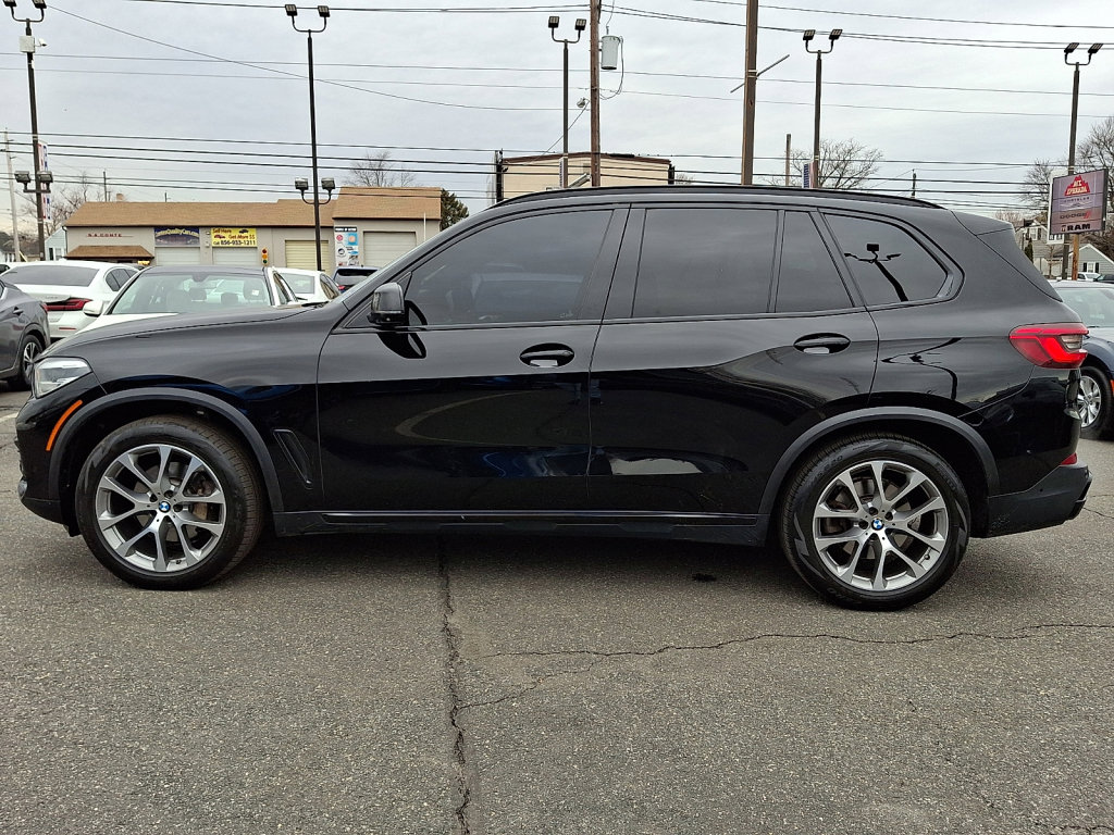 Used 2019 BMW X5 xDrive40i w/ Convenience Package AWD/4WD image 2