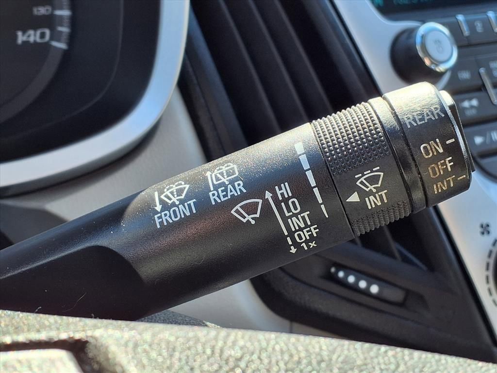 Used 2015 Chevrolet Equinox LS image 19