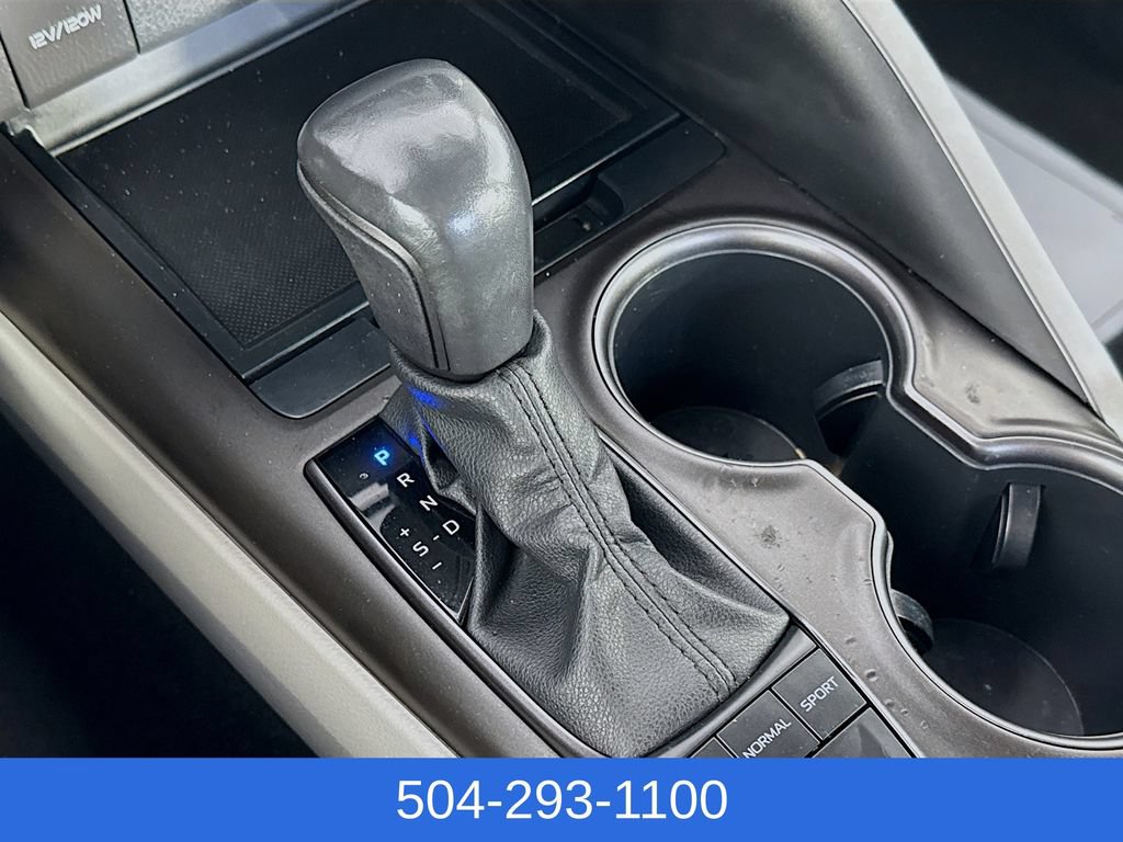 Used 2023 Toyota Camry SE FWD image 18