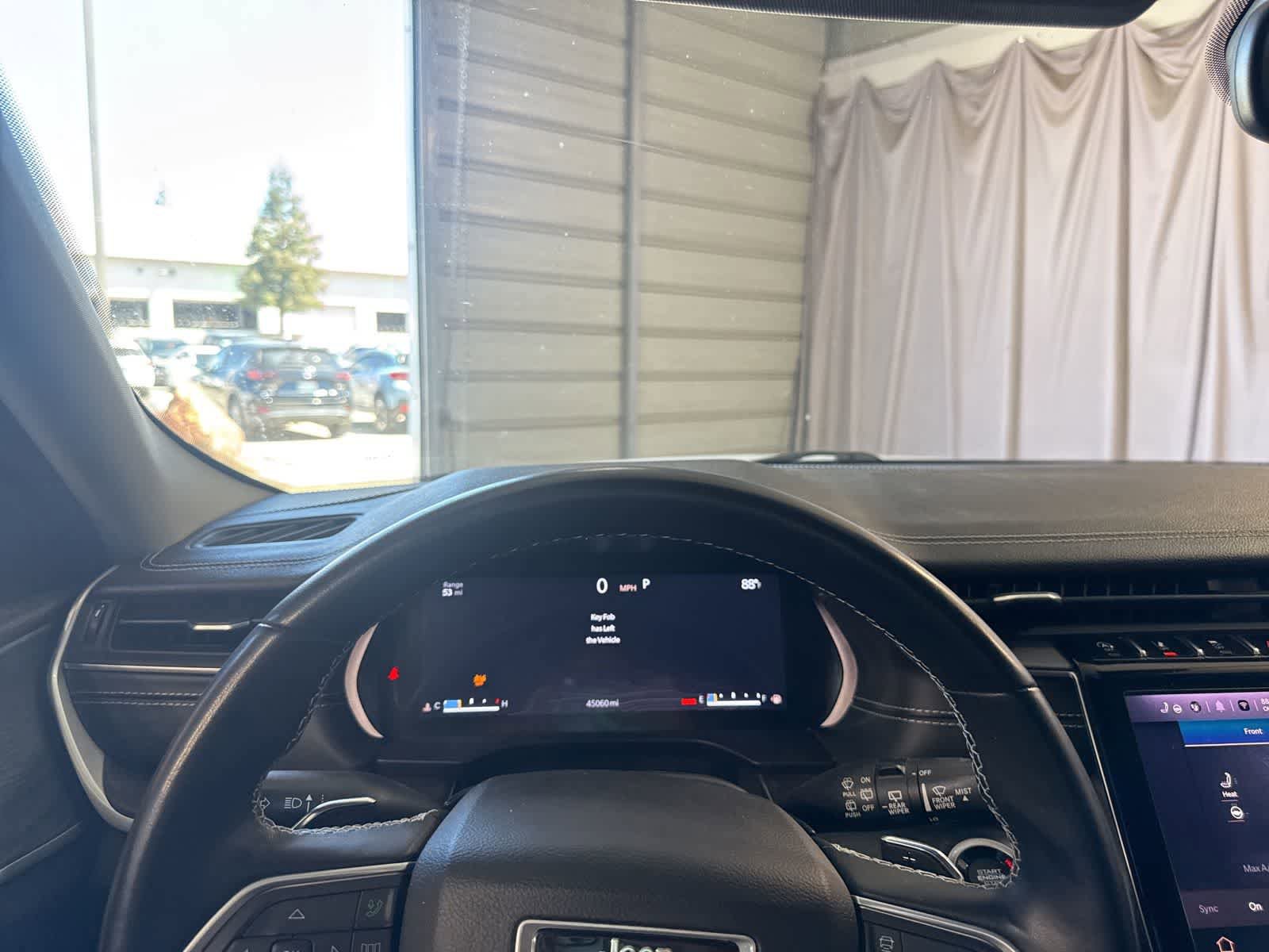 Used 2022 Jeep Grand Cherokee L Limited AWD/4WD image 22