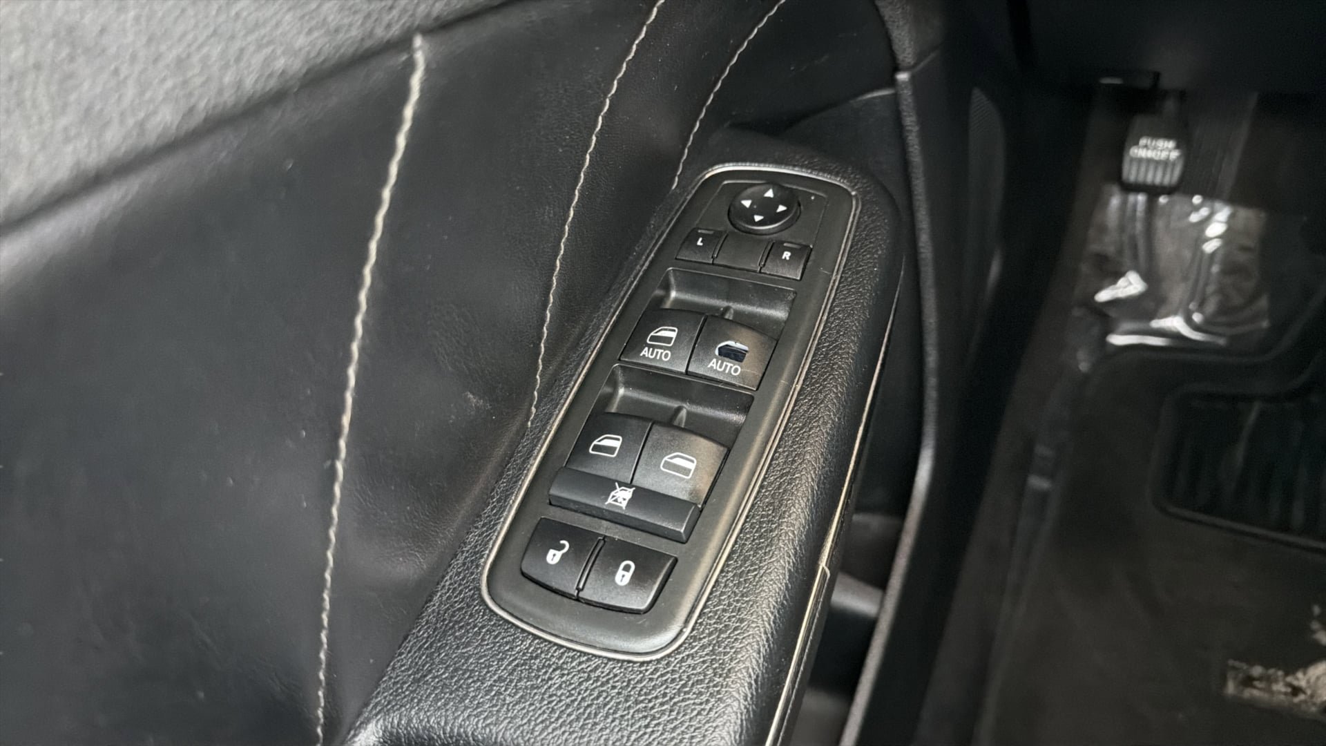 Used 2013 Dodge Charger R/T RWD image 18