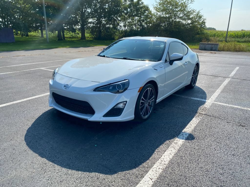 Used 2014 Scion FR-S RWD image 3