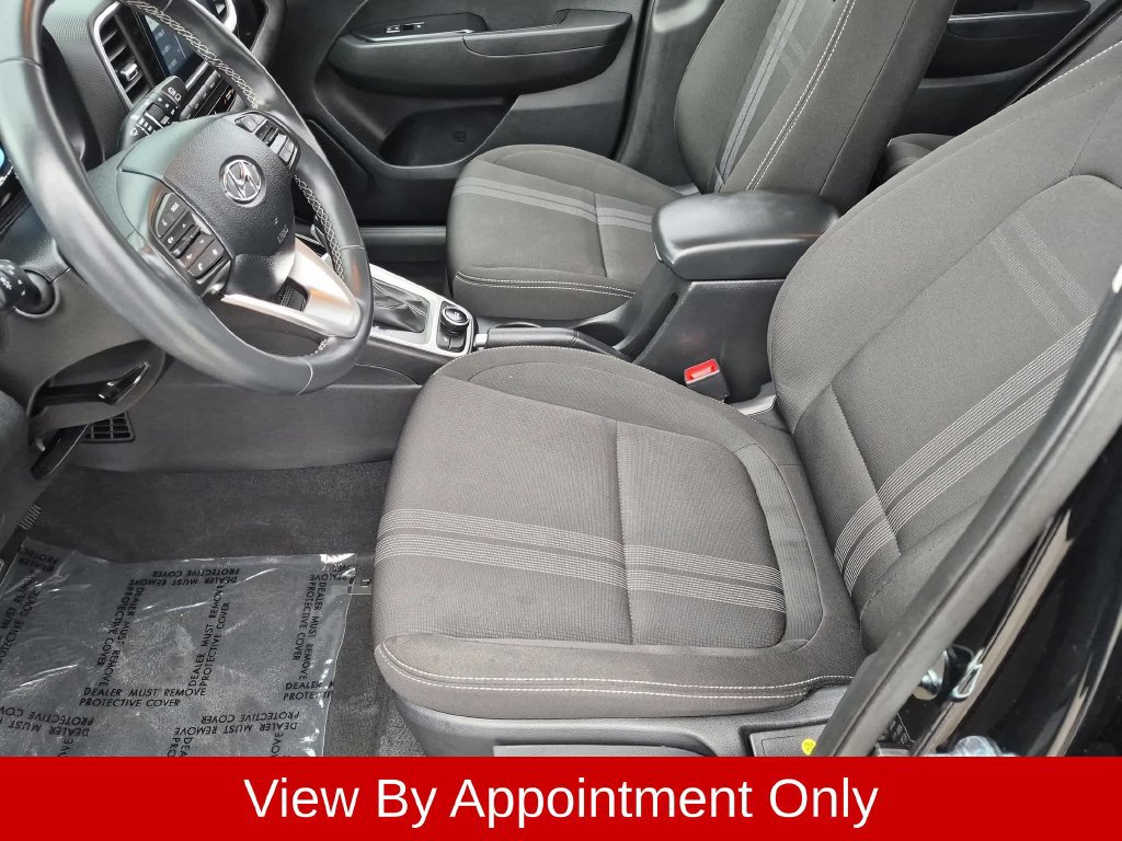 Used 2026 Hyundai Venue SEL FWD image 20