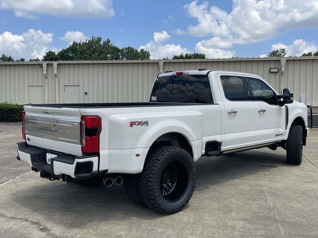 New 2026 Ford F350 Platinum w/ Platinum Plus Package AWD/4WD image 3