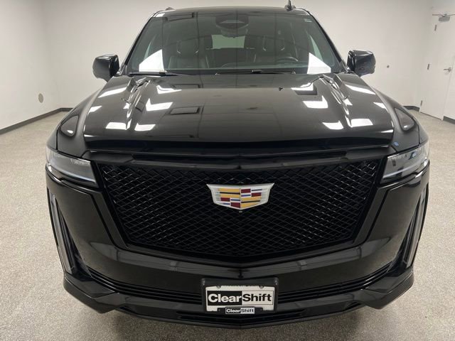 Used 2023 Cadillac Escalade Sport image 3