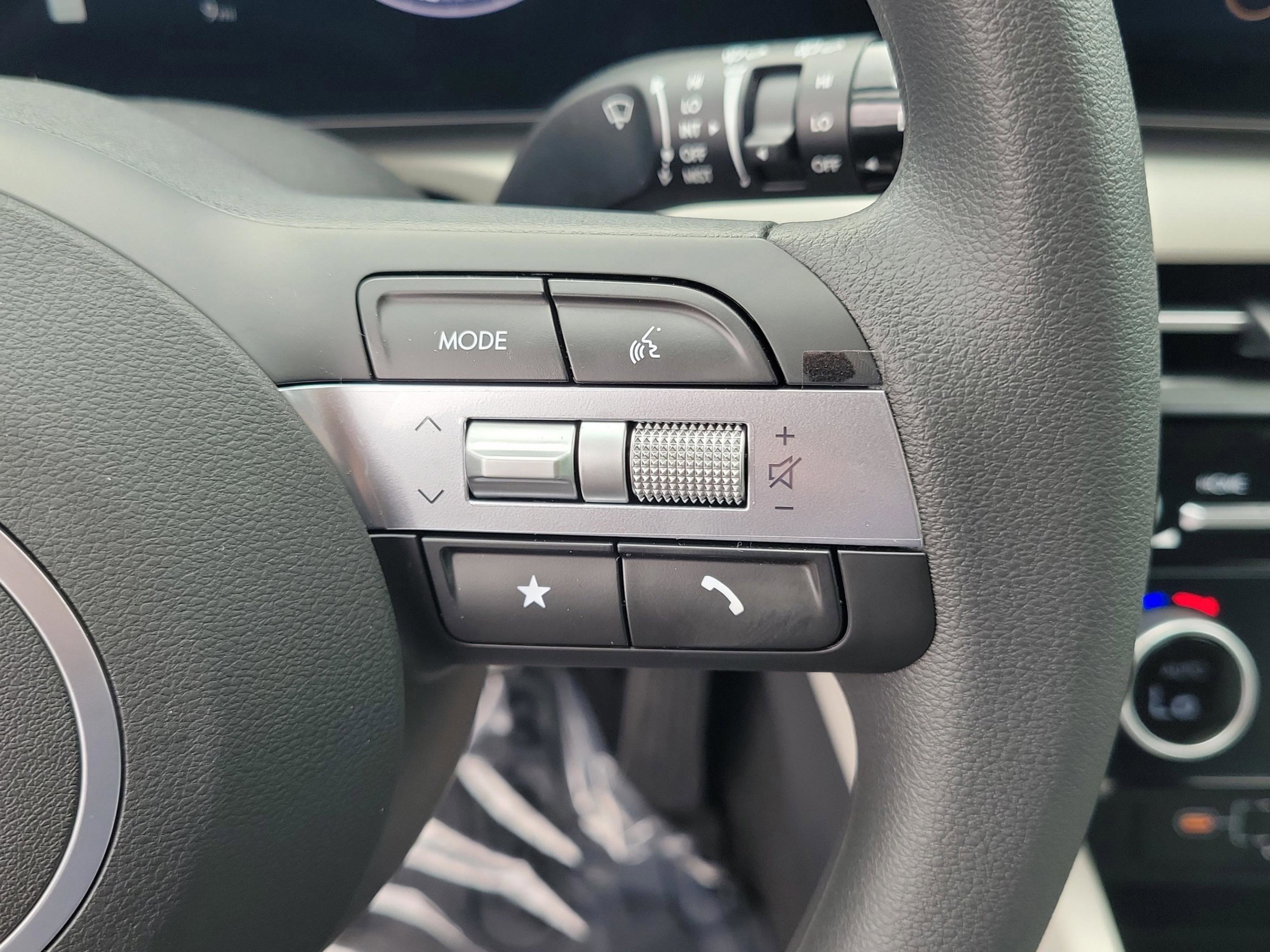 New 2026 Hyundai Tucson SEL image 14