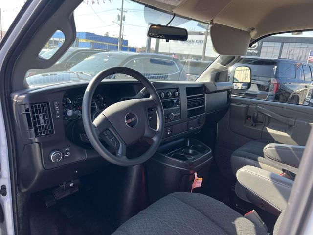 Used 2024 GMC Savana 2500 w/ Driver Convenience Package image 15