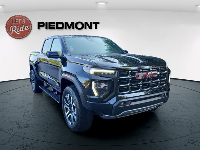 Used 2024 GMC Canyon AT4 w/ Technology Package AWD/4WD image 3