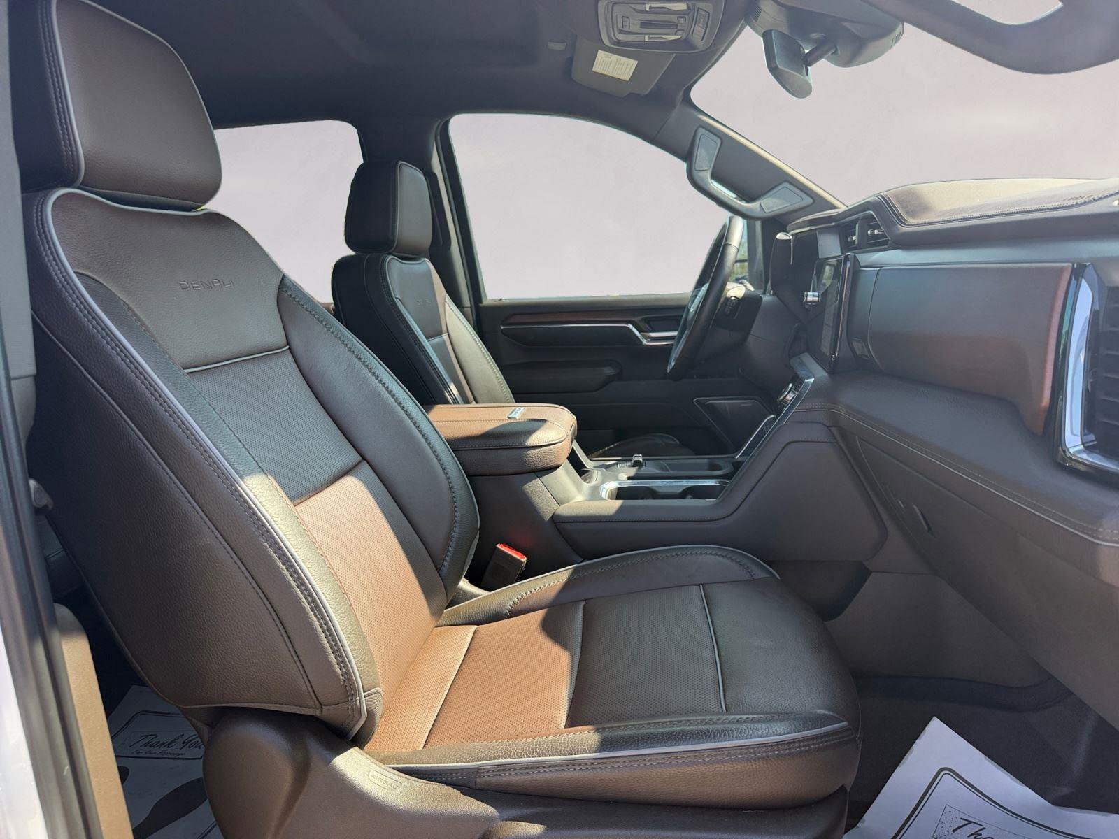 Used 2024 GMC Sierra 2500 Denali image 15