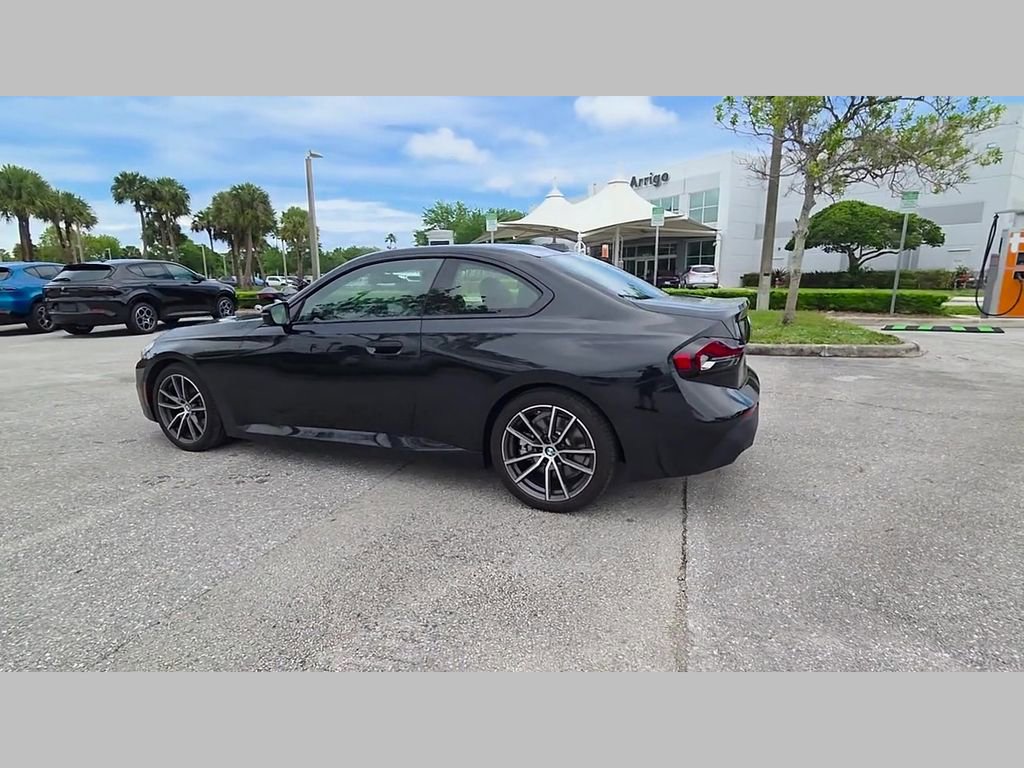 Used 2025 BMW 230i Coupe RWD image 41