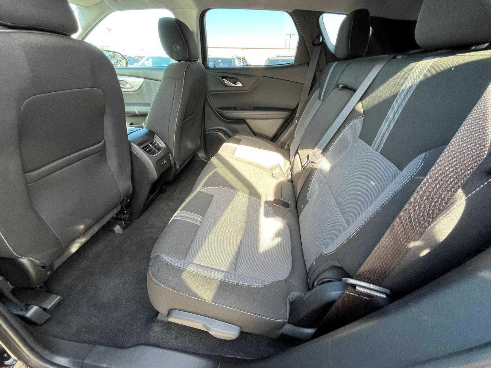 Used 2025 Chevrolet Blazer LT FWD image 26