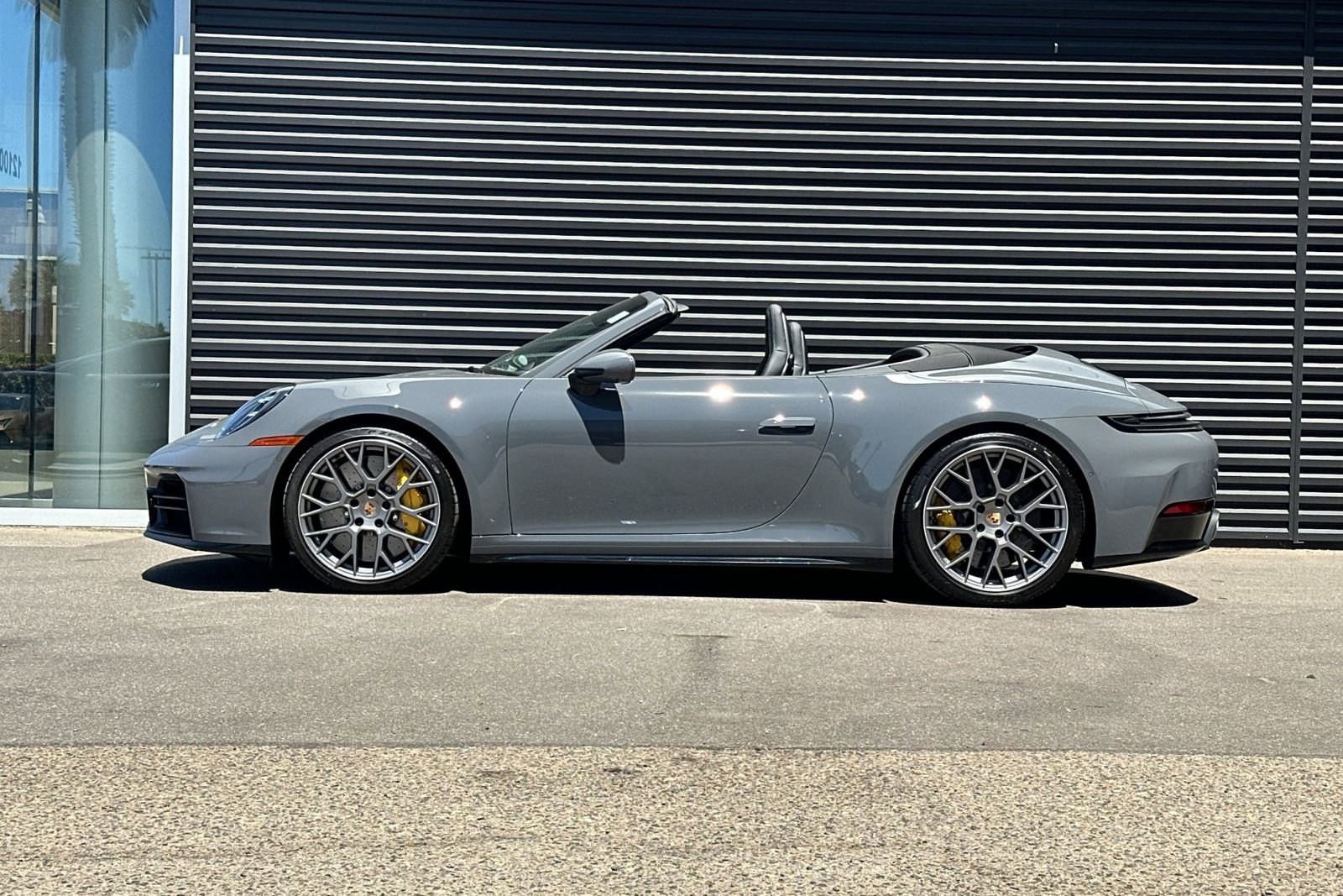 Used 2025 Porsche 911 Carrera S image 2