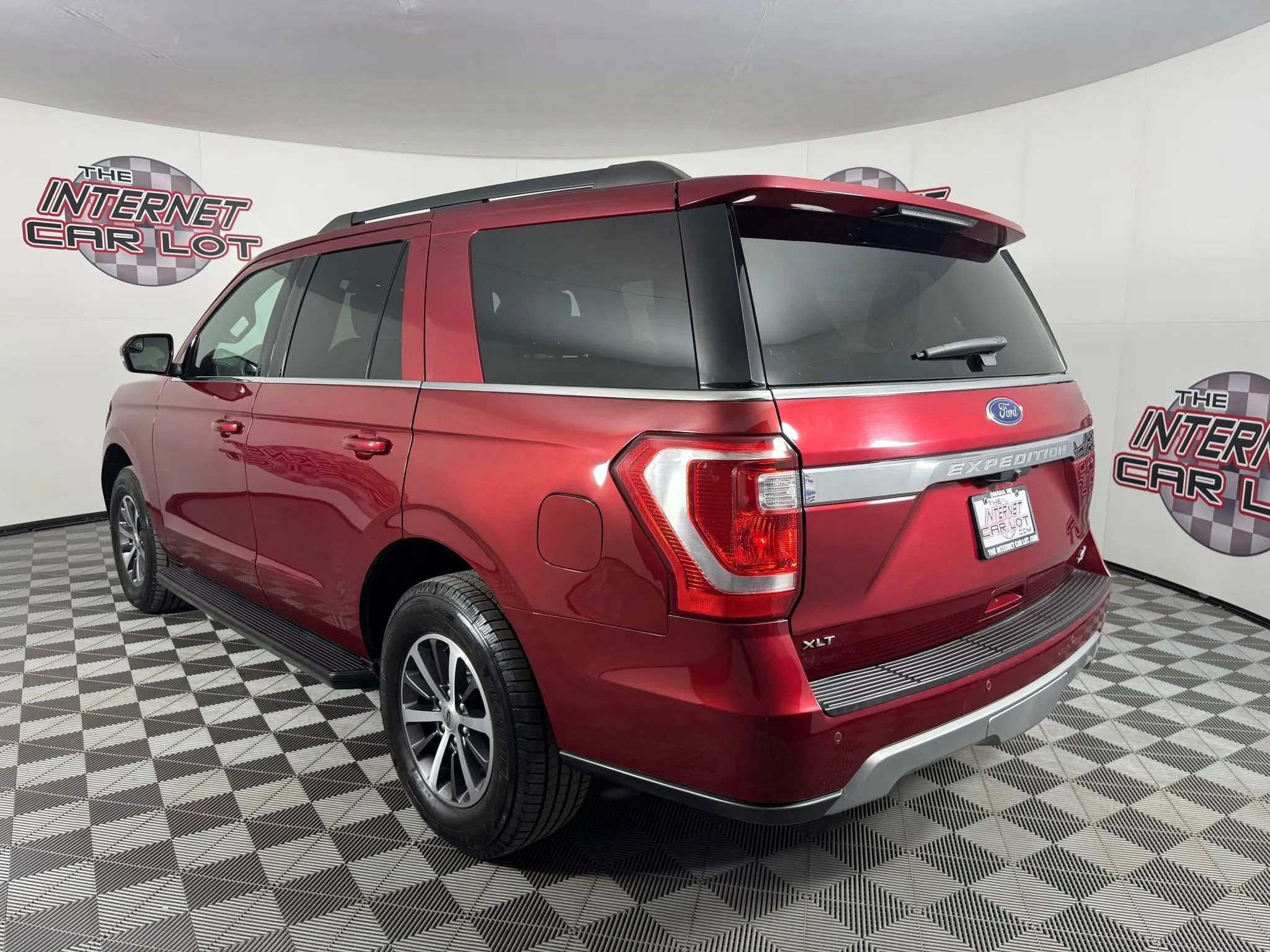 Used 2019 Ford Expedition XLT w/ Equipment Group 201A image 5