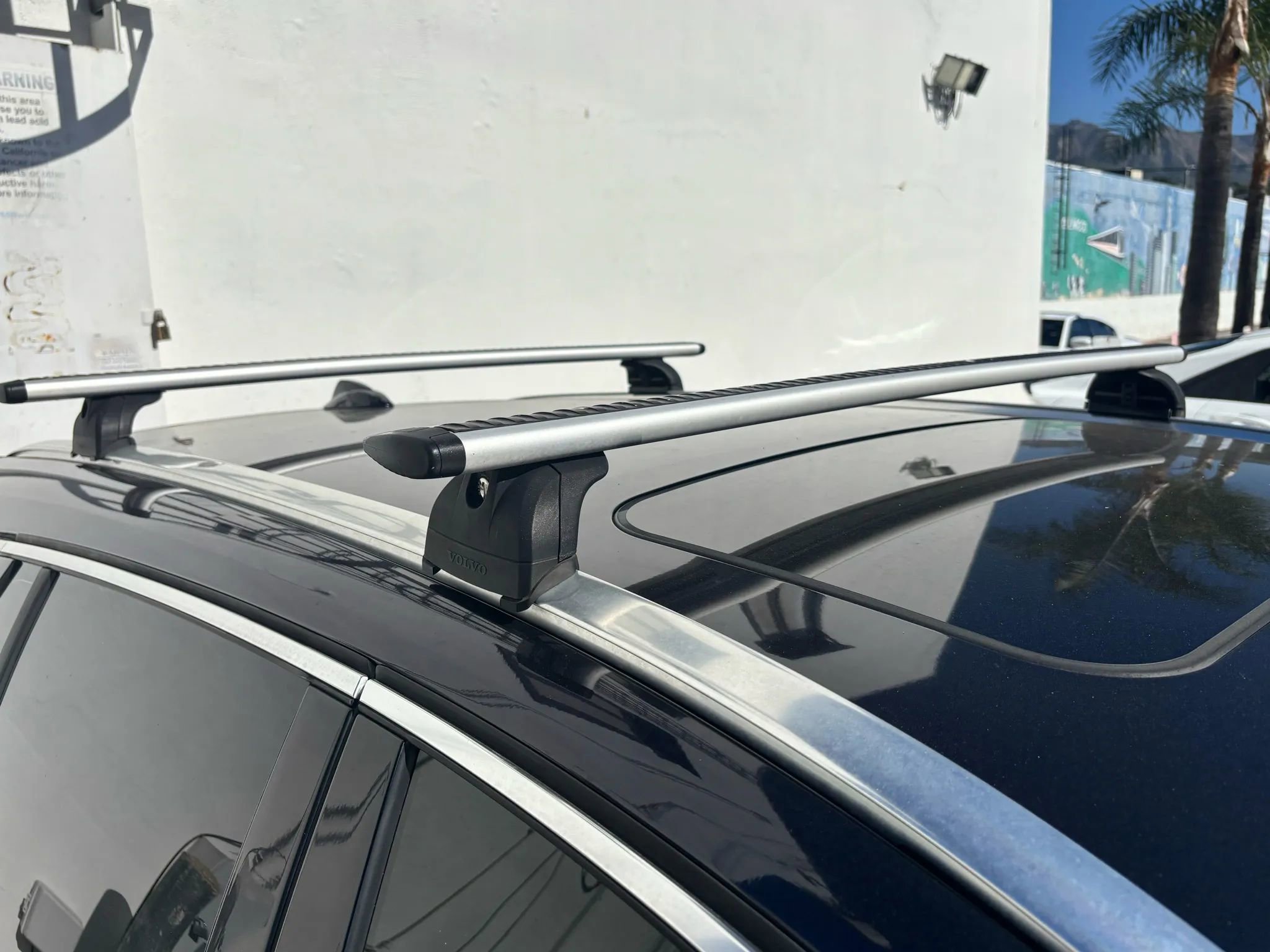 Used 2017 Volvo V60 T5 Premier w/ Convenience Package image 18