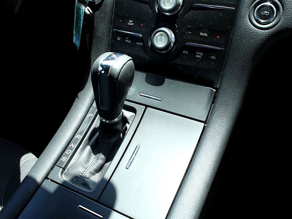 Used 2014 Ford Taurus SEL w/ Equipment Group 201A image 28