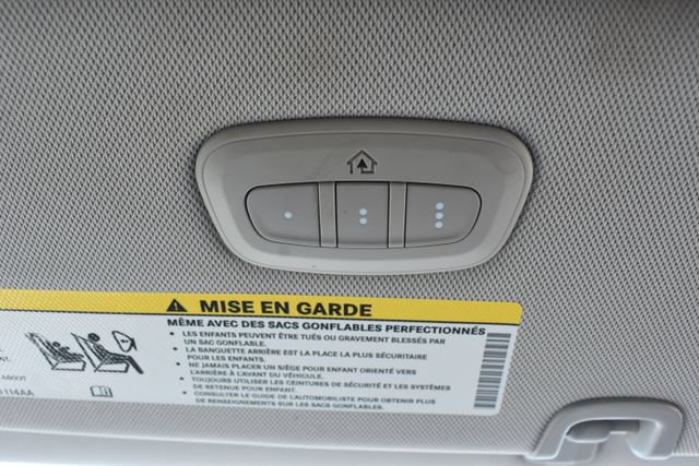 Used 2020 Chrysler Pacifica Touring-L FWD image 33