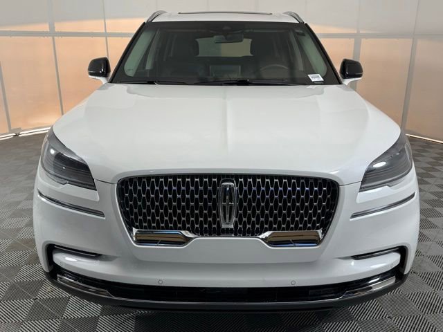 Used 2023 Lincoln Aviator 2WD w/ Premium Package image 10