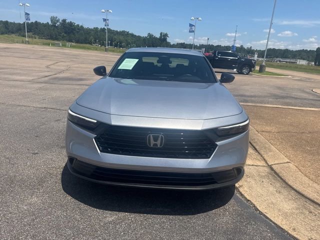 Used 2025 Honda Accord Sport image 9