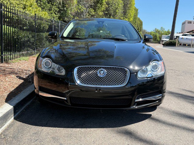 Used 2010 Jaguar XF Supercharged RWD image 7