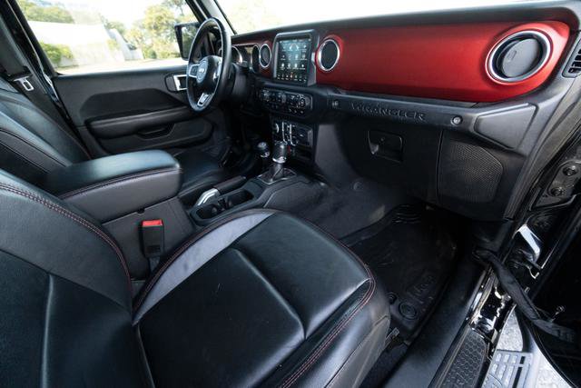 Used 2018 Jeep Wrangler Unlimited Rubicon w/ Dual Top Group image 25