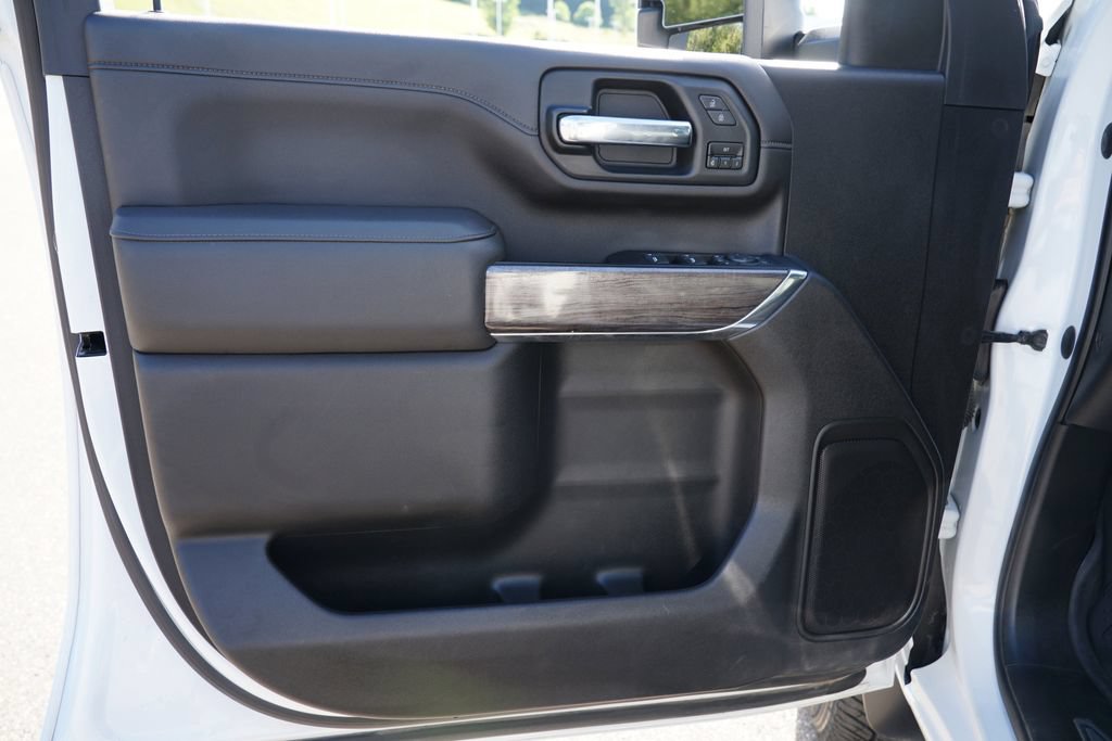 Used 2022 Chevrolet Silverado 2500 LTZ w/ Safety Package AWD/4WD image 13